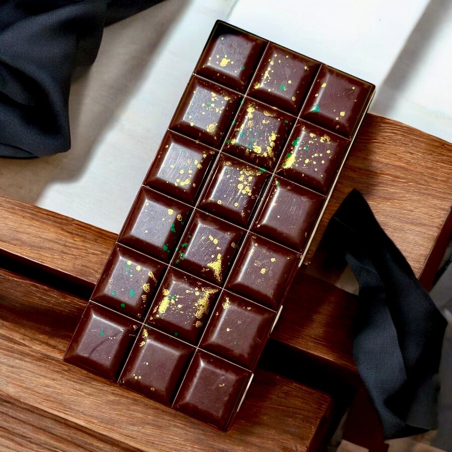 Tableta Kunefe Fistic si Cataif - Ciocolata Neagra